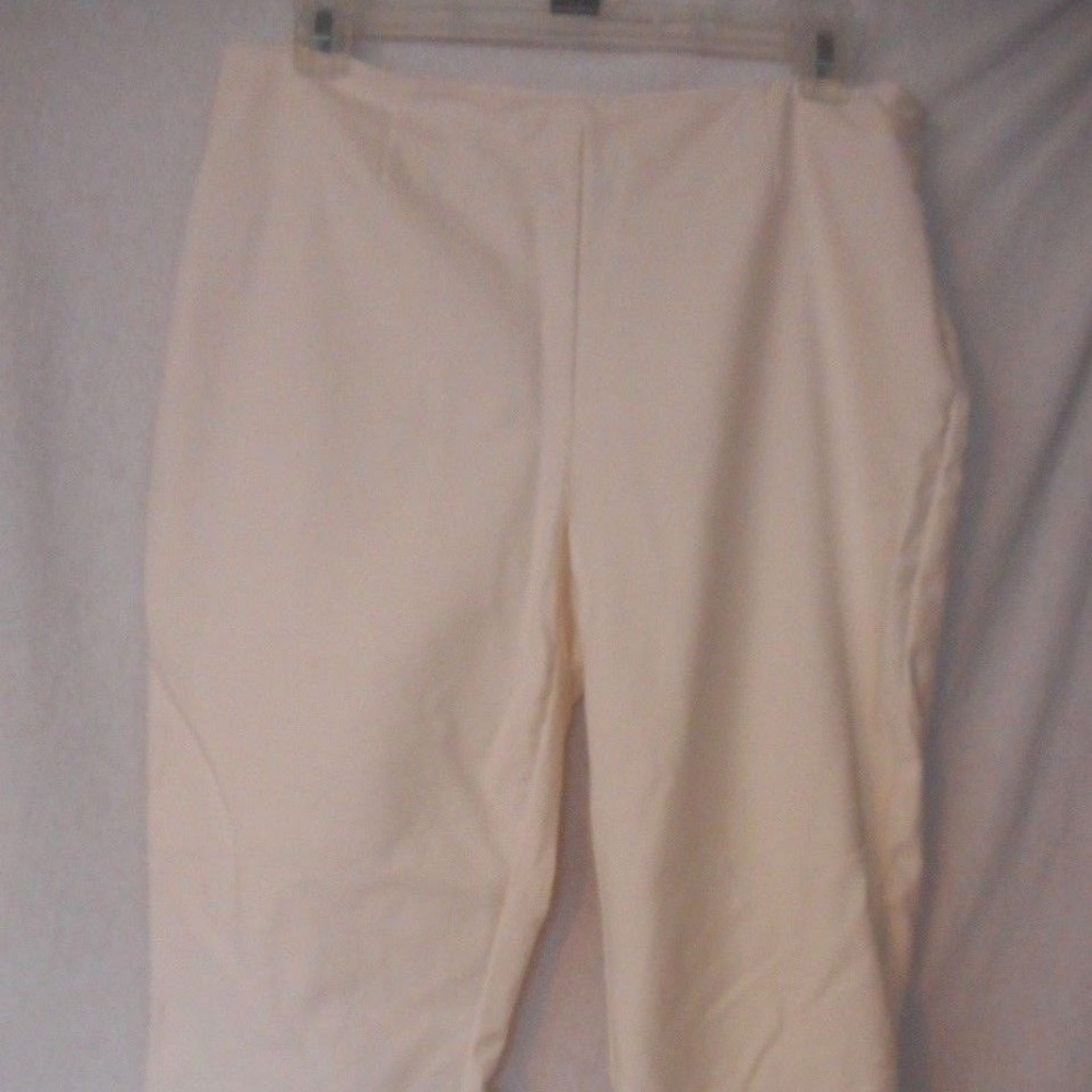 Charter Club Size 10P White cropped Pants